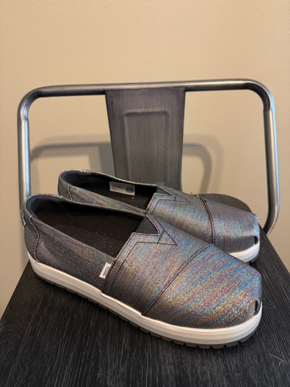 TOMS Iridescent Slip On Shoes Rainbow Metallic Canvas Flats Sz 5